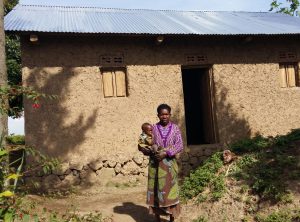 Neue Häuser für Witwen in Busasamana/Ruanda